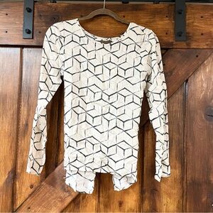 New Gap tie-back top